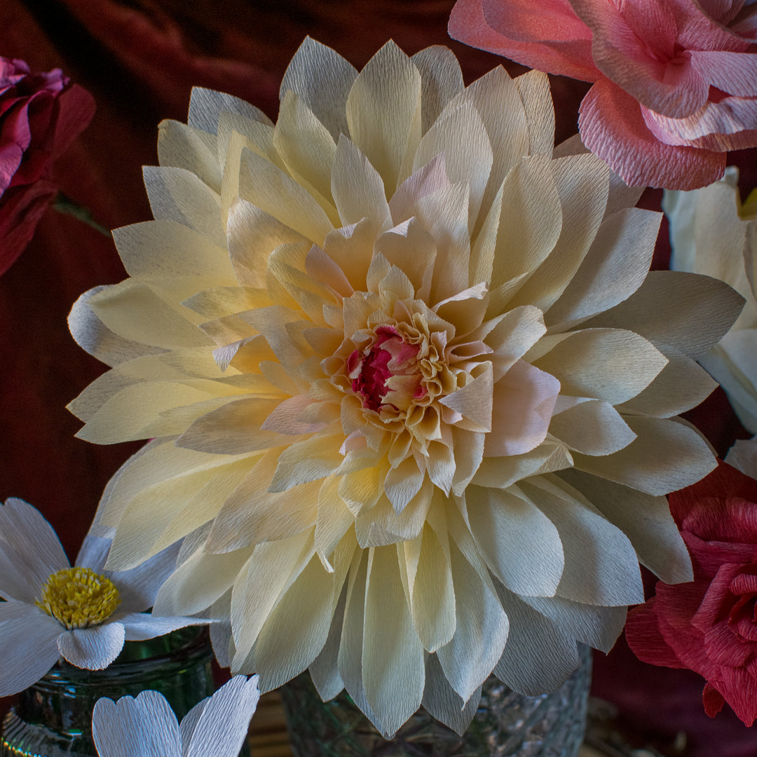Dahlia paper flower